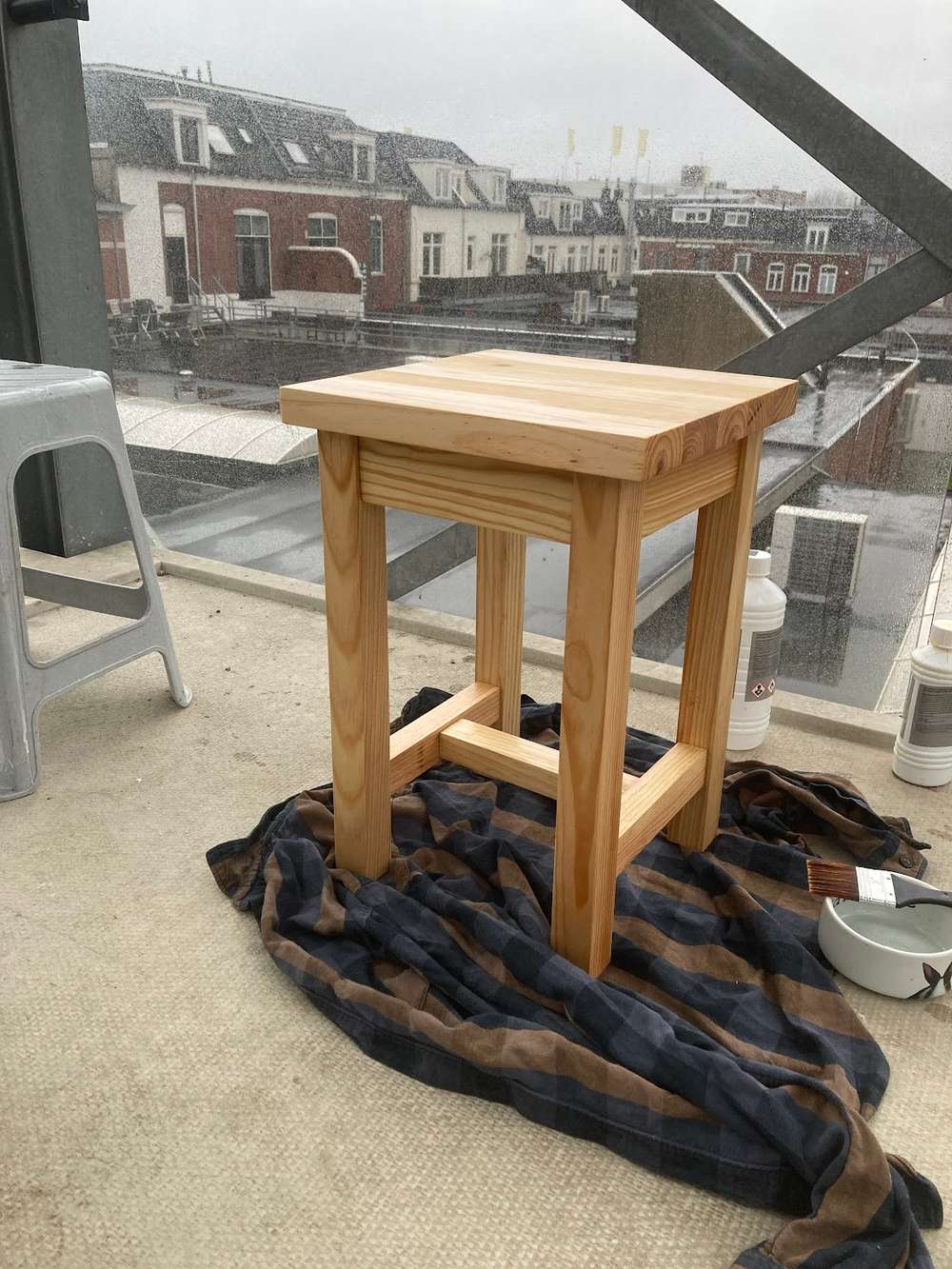 Stool progress picture